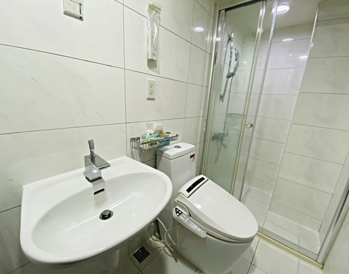 可租補★海洋都心2房車★可貓咪★免服務費★五泰小陶 - Image 9