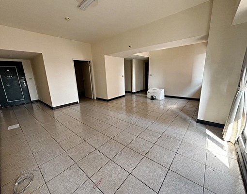 出租經國新城平車4房 - Image 4