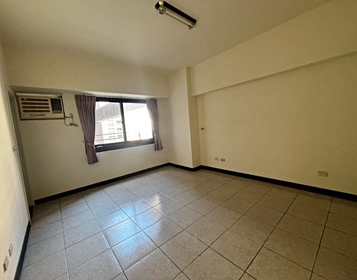 出租經國新城平車4房 - Image 12