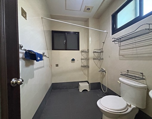 鄰15米路│整棟出租│店住合一│前院停車 - Image 6