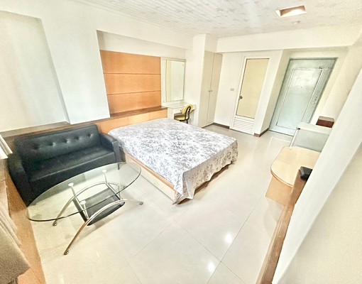 巨無霸空間✨可租補✨採光極佳✨無可挑剔✨免爬梯 - Image 1