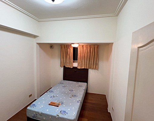 超便宜!!北屯空屋大四房平車✅租補戶籍✨頂好文心✨走路市場 - Image 10