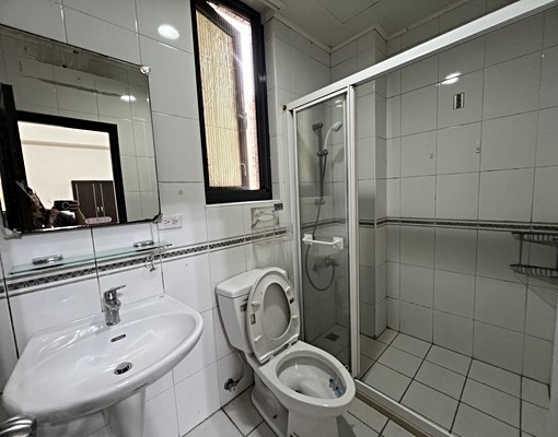 室內機車位🛵獨立陽台洗衣機☀️建國路近國道科學園區 - Image 5