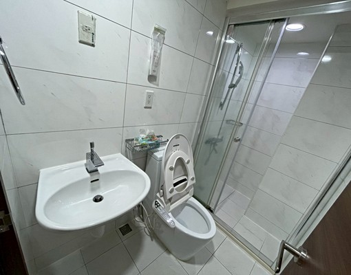 星鴻😊海洋都心NO1-2房全新裝潢附傢電含車位😊享租補 - Image 8