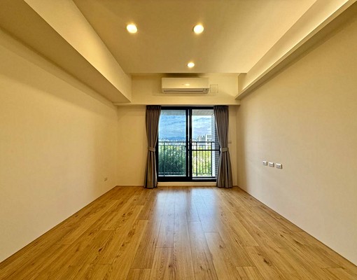 王室🥇超大坪數✨近國道、74✨寵可談🉑租補戶籍 - Image 2