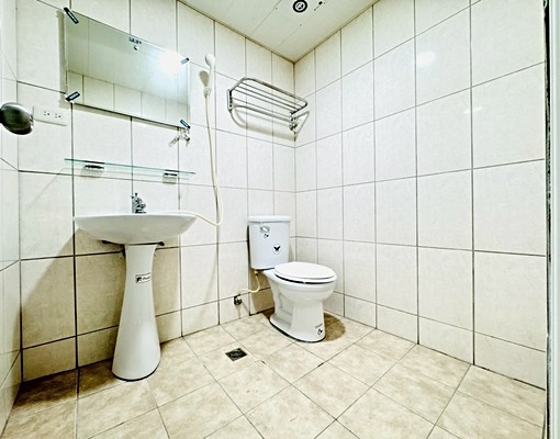 逢甲商圈⭐️秒殺空屋💜超俗🔥大三房✨可寵貓狗/可租補 - Image 8