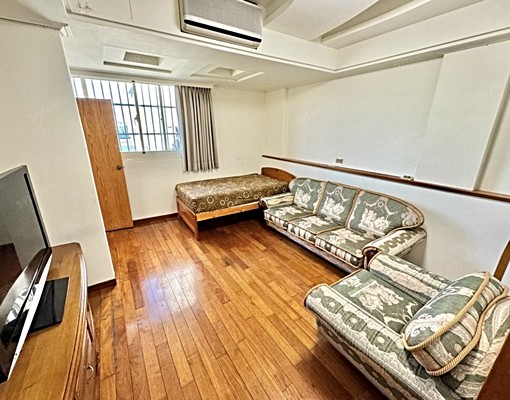 大雅雙平車四房透天✅租補戶籍✨家具全配採光通風佳✨木質裝潢✨ - Image 4