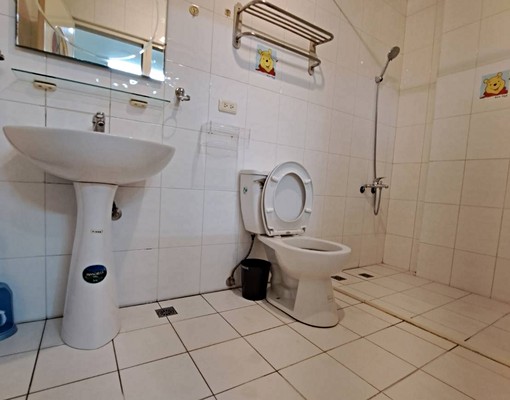 太昌三角市場精華地段《主題風套房》全新裝潢~全新家電~傢俱 - Image 5