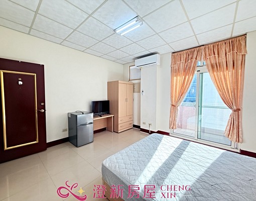 ✨可短租｜獨立陽台｜飲水機｜採光通風好｜近尚順跟建國路 - Image 2