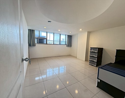 近新光三越商圈優質大空間可隔三房電梯 - Image 6