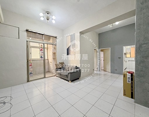 可入籍租補💛近武陵愛買雙陽台大三房含管理費 - Image 1