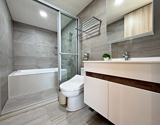 飛鷹素綿金裝高樓層三房平車美廈 - Image 1