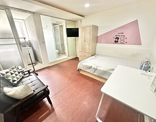 走路一中街🔥可寵物✨雙租補✨陽台獨洗曬✨一層兩戶✨衛浴開窗 - Image 2