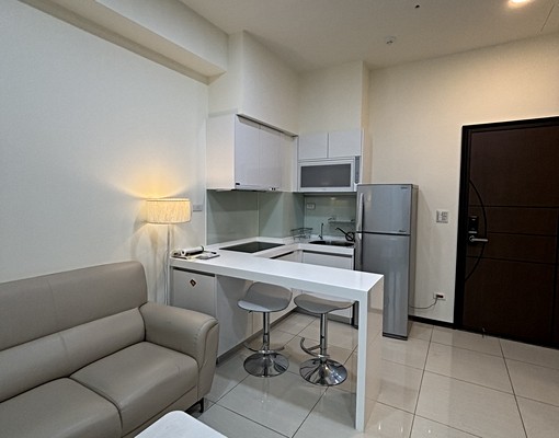 秒殺超美兩房平車💛可租補💛系統櫃傢俱電全配 - Image 1