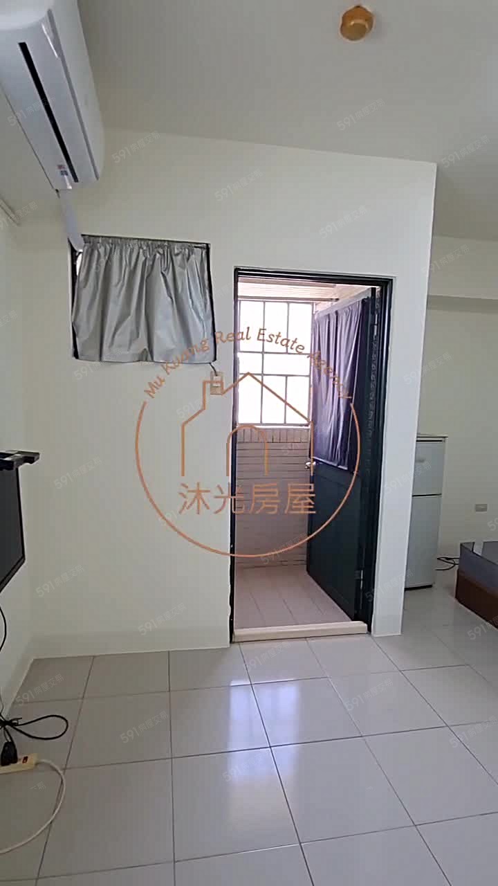 沐光房屋-安平家樂福可租補陽台電梯套房 - Image 1