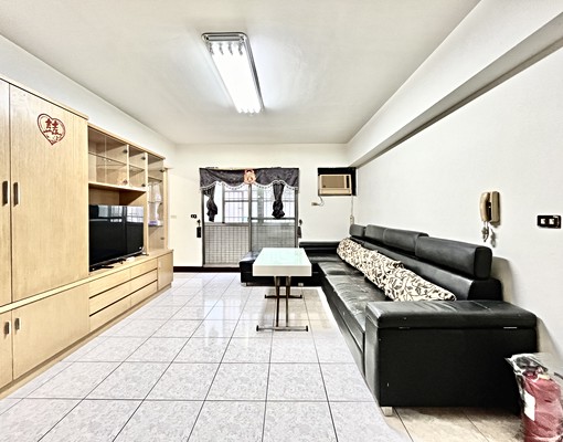 💯可租補|義享天地龍華國中採光四房平車💯 - Image 1