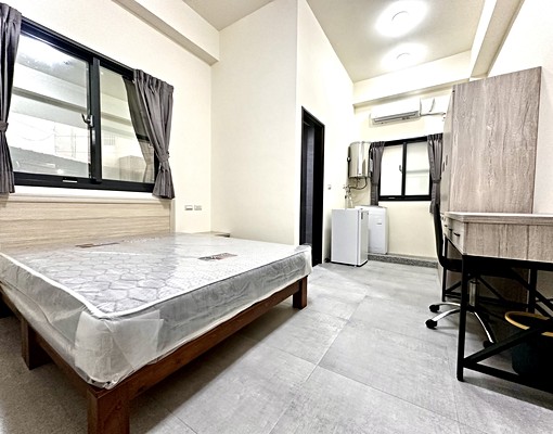 國三中興荷花池旁溫馨套房 - Image 1