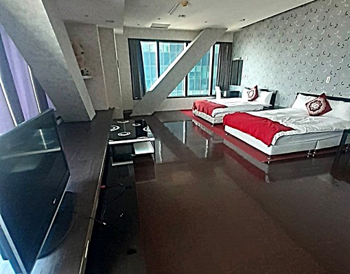 大坪數獨立門牌💦社宅協辦租補💦無收服務費 - Image 1