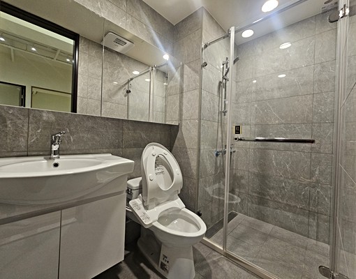 WLCMpilot🏡小芳🏡長耀初全新完工裝潢2+1房車 - Image 2