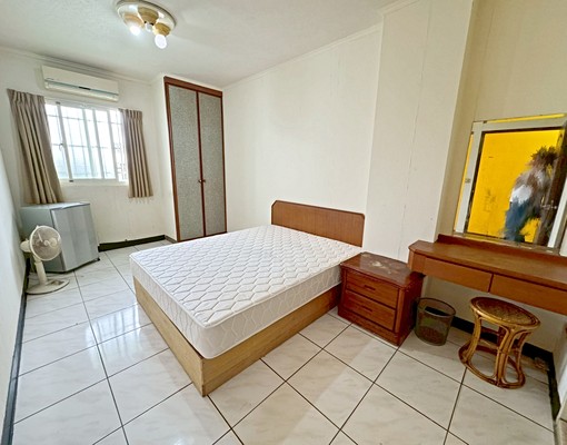 !北屯電梯套房!子母車~獨立衛浴/投幣洗衣機大陽台共用 - Image 1