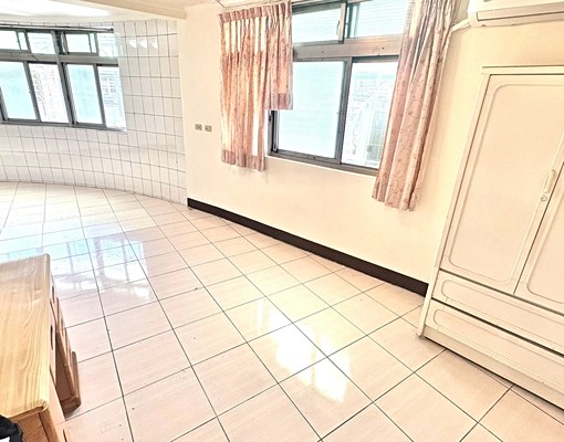 迴龍站高機能大套房/邊間採光通風佳/可租補/貓咪友善 - Image 3