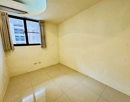 可租補左營三鐵共構｜郡都巴洛克｜兩房平車 - Image 7