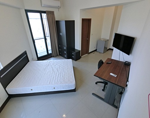 漢神洲際🔥秒殺🔥可租補小資套🔥陽台獨洗曬✨電梯✨子母車 - Image 1