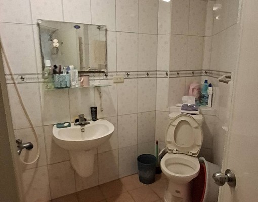 前鎮捷運站旁.夢時代分租雅房 - Image 5