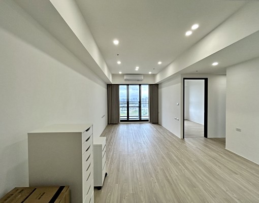 鄰近青埔ꕤ日光19棧可租補全新家俱電可談三房車位 - Image 1