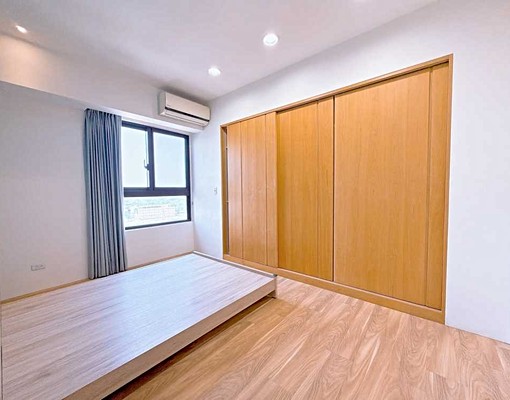 高大特區【冠藝三光合】裝潢1+1房+車位有家具家電可直接入住 - Image 6