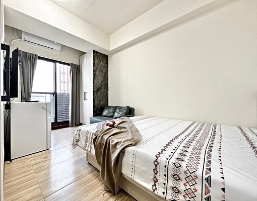 美麗的天花板✨可租補✨乾濕分離衛浴開窗✨採光好✨近中教大✨ - Image 1