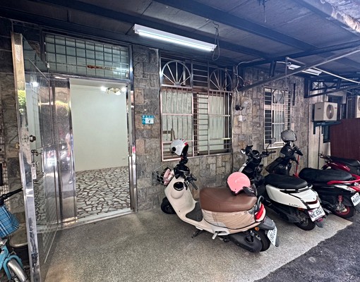 一樓公寓出租，仲介勿擾 - Image 1