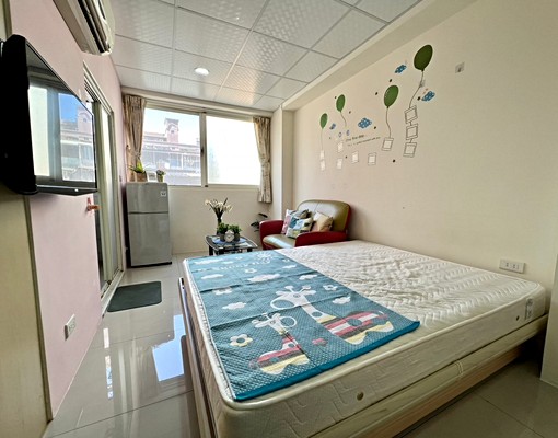 五華街熱鬧商圈/採光獨洗獨曬/溫馨套房 - Image 3