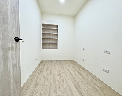 全新整理設備尚未入住🔥出入指紋鎖❤️騎車3分鐘愛買夜市鄰近 - Image 4