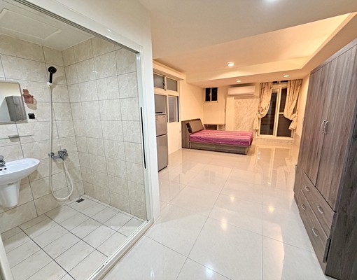 湳雅夜市☀️可租補一樓陽台套房☀️獨立大空間 - Image 2