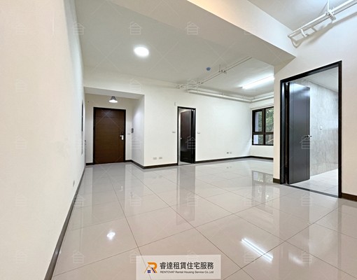 沃盛睿達🏠中和遠東世紀廣場/景緻採光/24H保全收發 - Image 6