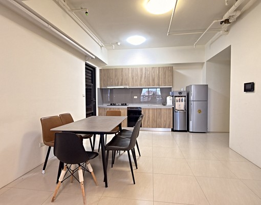 近高雄大學/面藍田公園/次高樓層/景觀超美大四房+平車 - Image 3