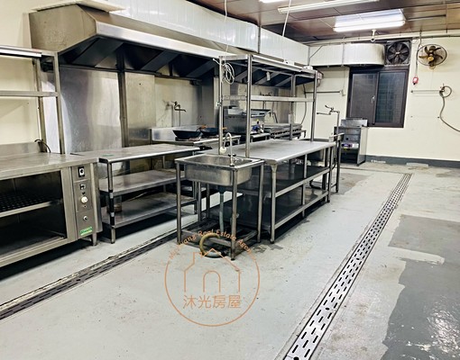 沐光~醫美/診所/餐館電梯店住合一黃金店面 - Image 5