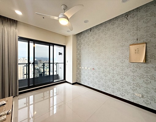 🔥可租補~傢具可談★絕美景觀★超大兩房休旅車位🔥 - Image 5