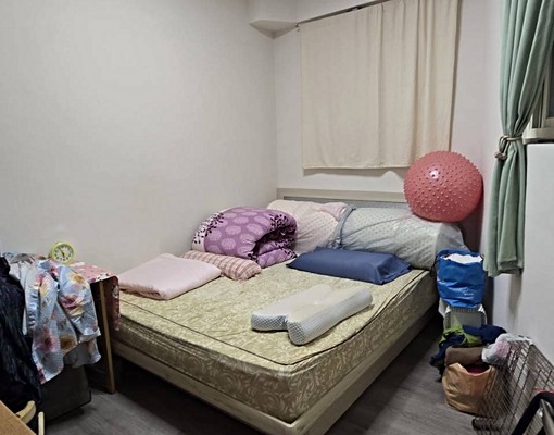 須有正當工作/可申請租補/門口方便臨停車 - Image 5