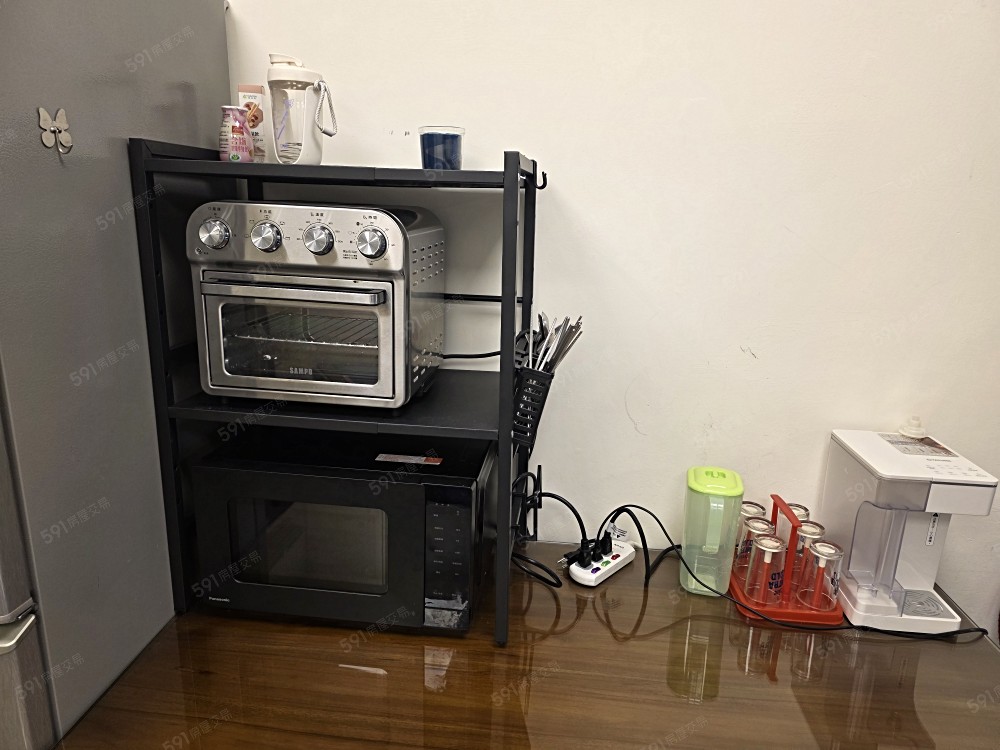 附烤箱及微波爐