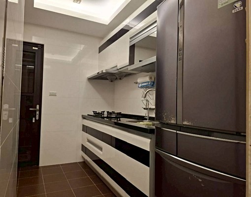 板橋忠孝路、近後埔國小、2+1房採光佳 - Image 3