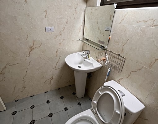 潭子安靜巷弄👍電梯🛗獨洗曬☀️機能佳👍 - Image 4