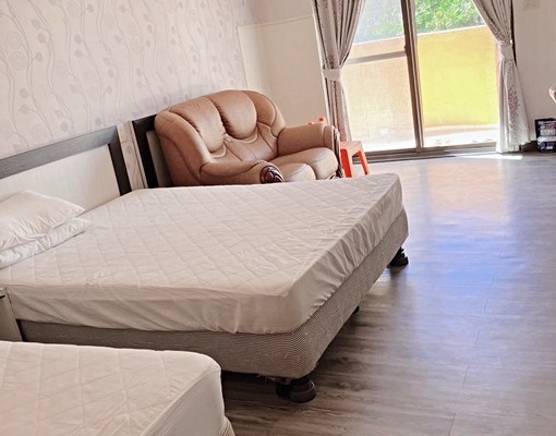 南灣電梯大套房有陽台浴室開窗 - Image 1