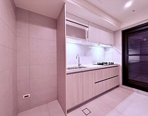 聯合公園💯三房含車誠意出租💯新莊副都心 - Image 8