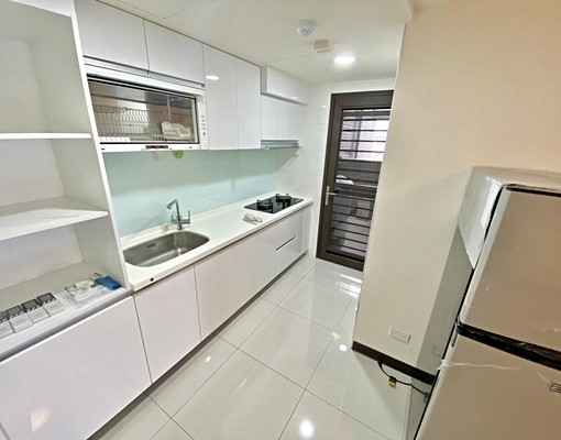 四房二廳二衛🔥浴缸、免治馬桶✨平面車位💕可租補 - Image 2