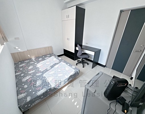 e金山街//精美獨洗套房//浴室乾濕分離 - Image 4