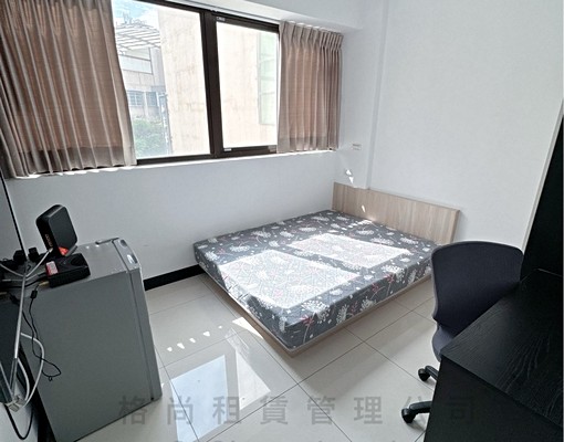 C金山街-系統質感電梯套房-陽台洗衣機 - Image 1