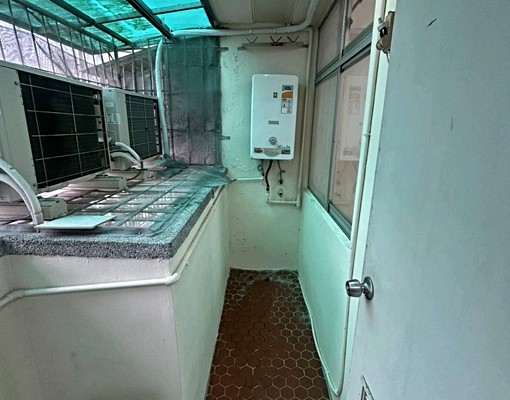 大坪林捷運站旁好屋出租 - Image 2