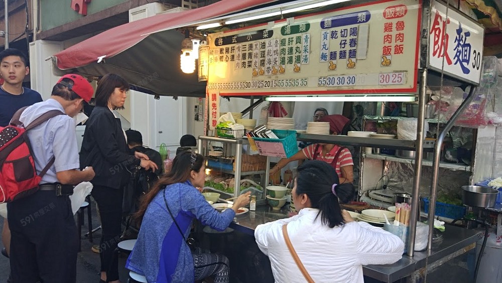 午市經營實況,上班族人潮多